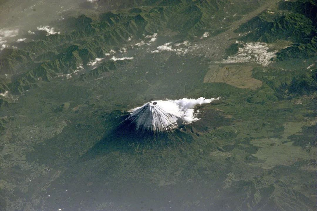 富士山在哪（富士山在哪个洲）-第10张图片-尚力财经